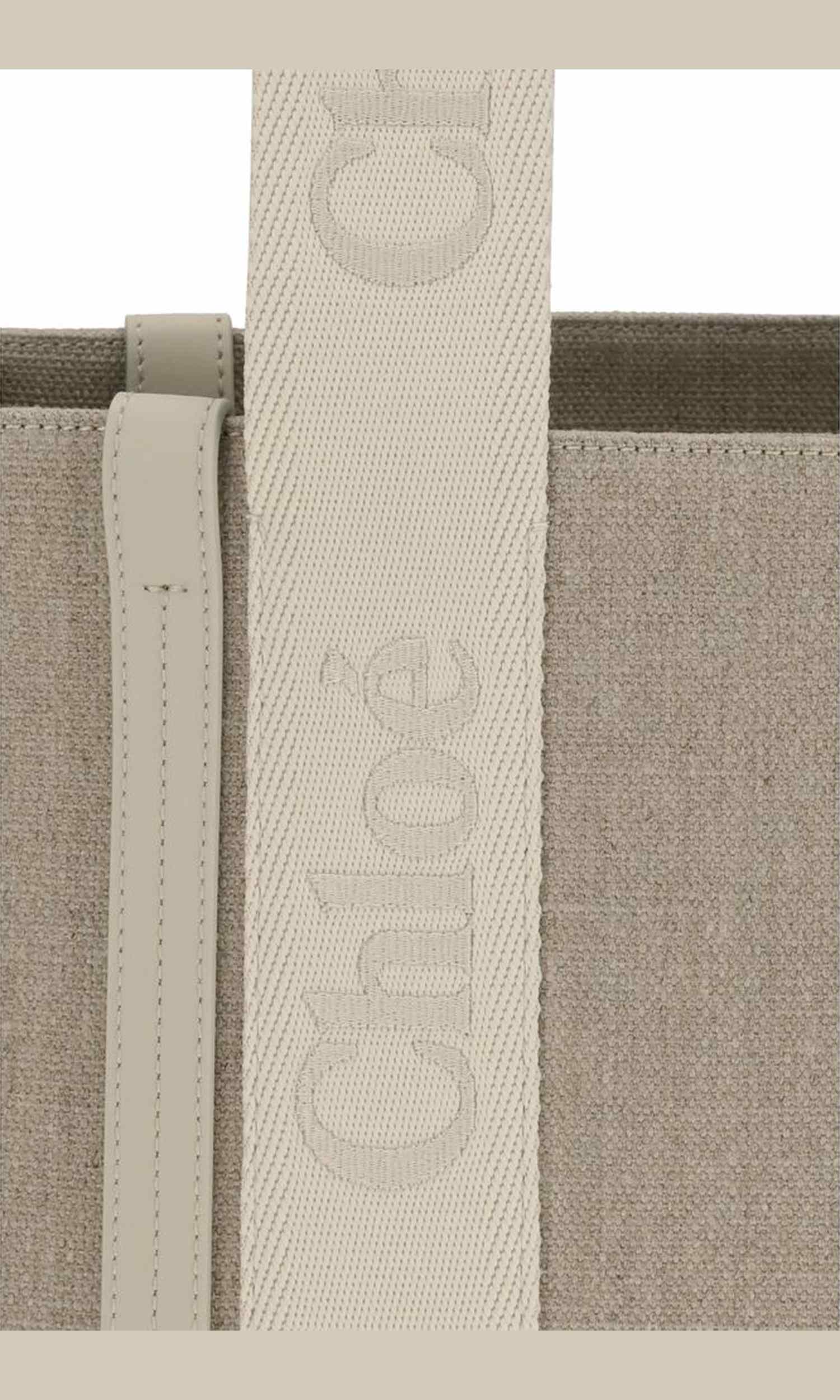 Chloé Woody Shoulder Bag Glam Steals