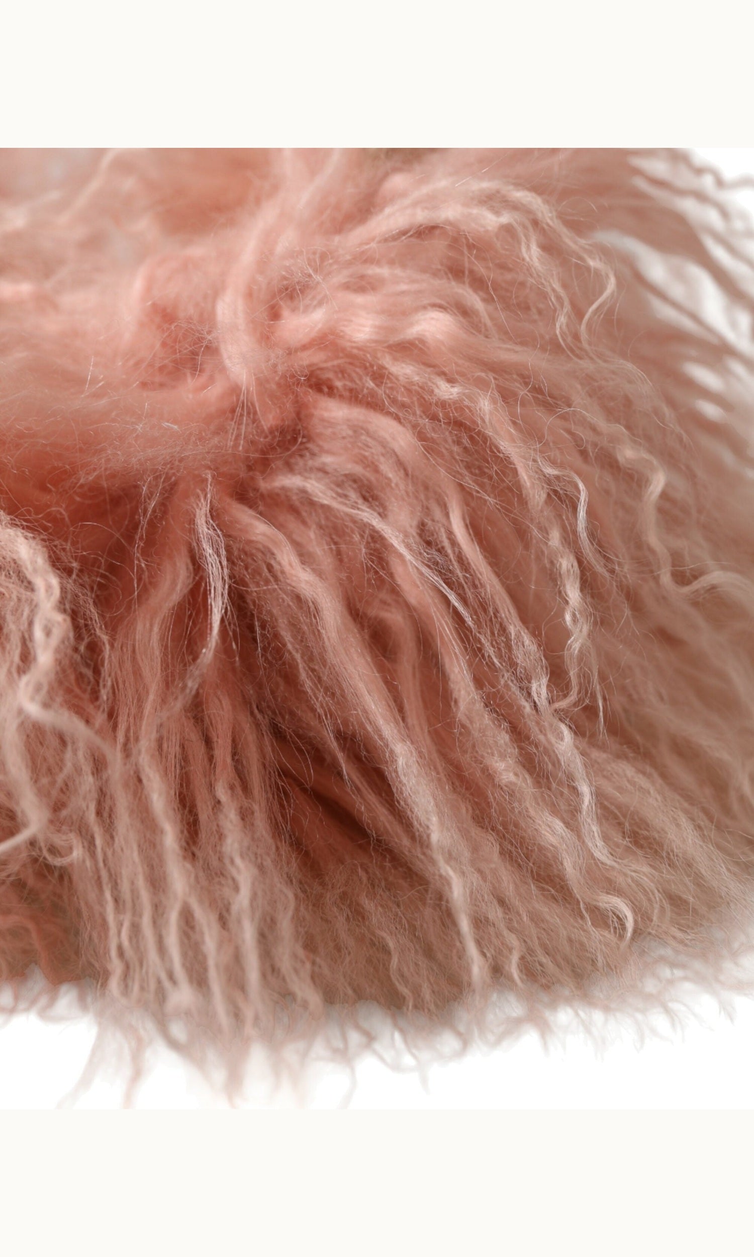Dolce & Gabbana Elegant Fur Earmuffs - Winter Chic Pink Accessory Glam Steals