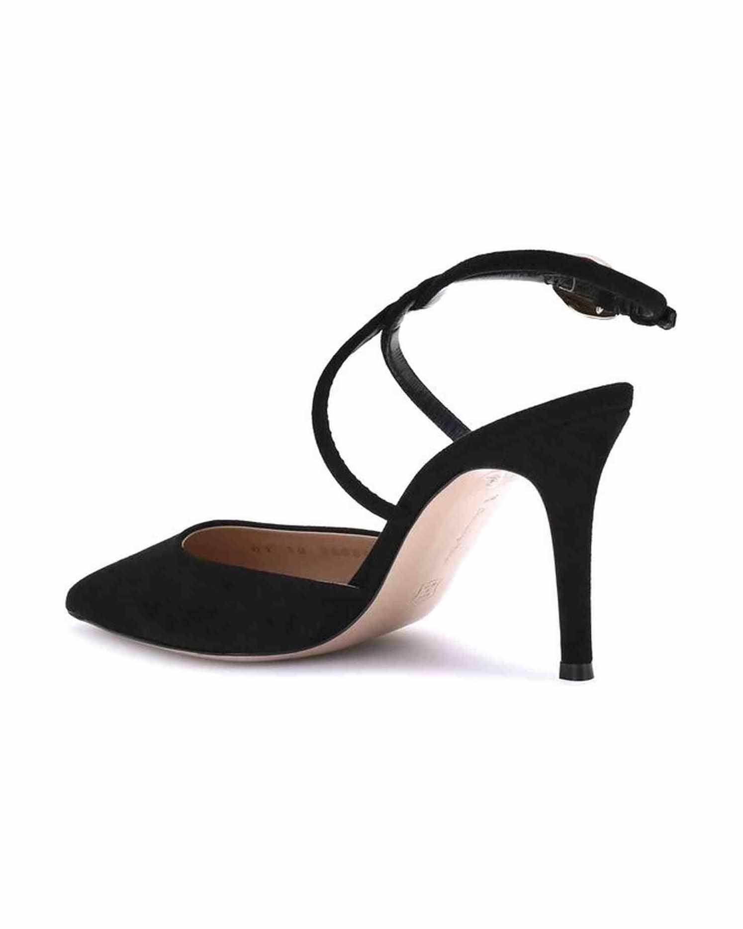 Gianvito Rossi Suede Pums Glam Steals