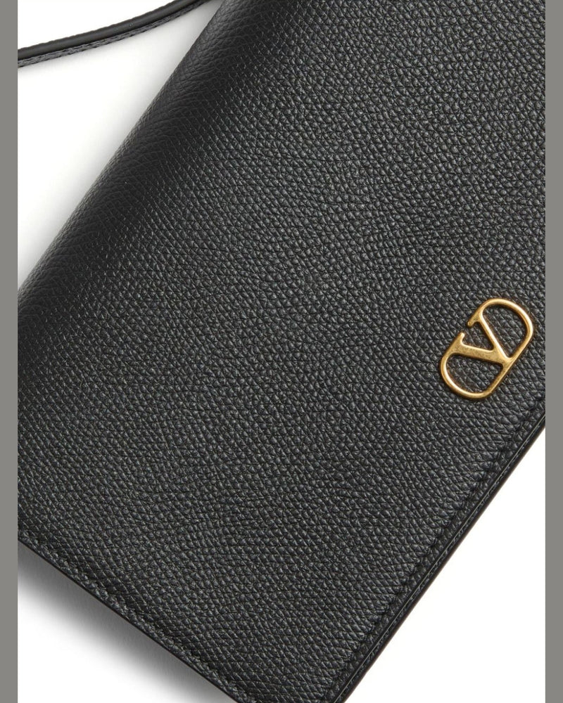 Valentino Black Garavani Bag Glam Steals