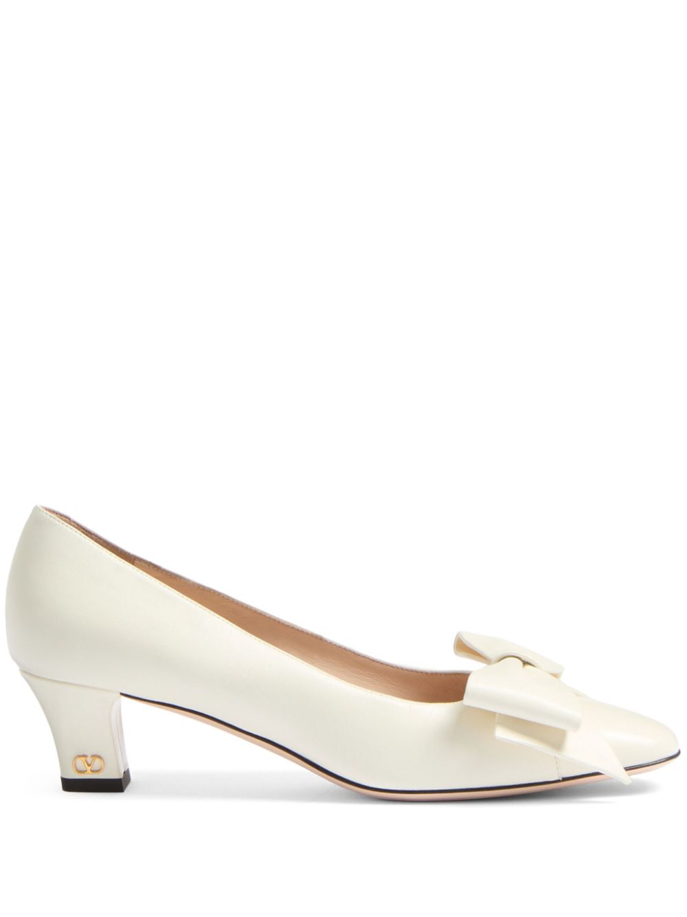 Valentino Garavani Bowow Décolleté in Kid 45mm Glam Steals