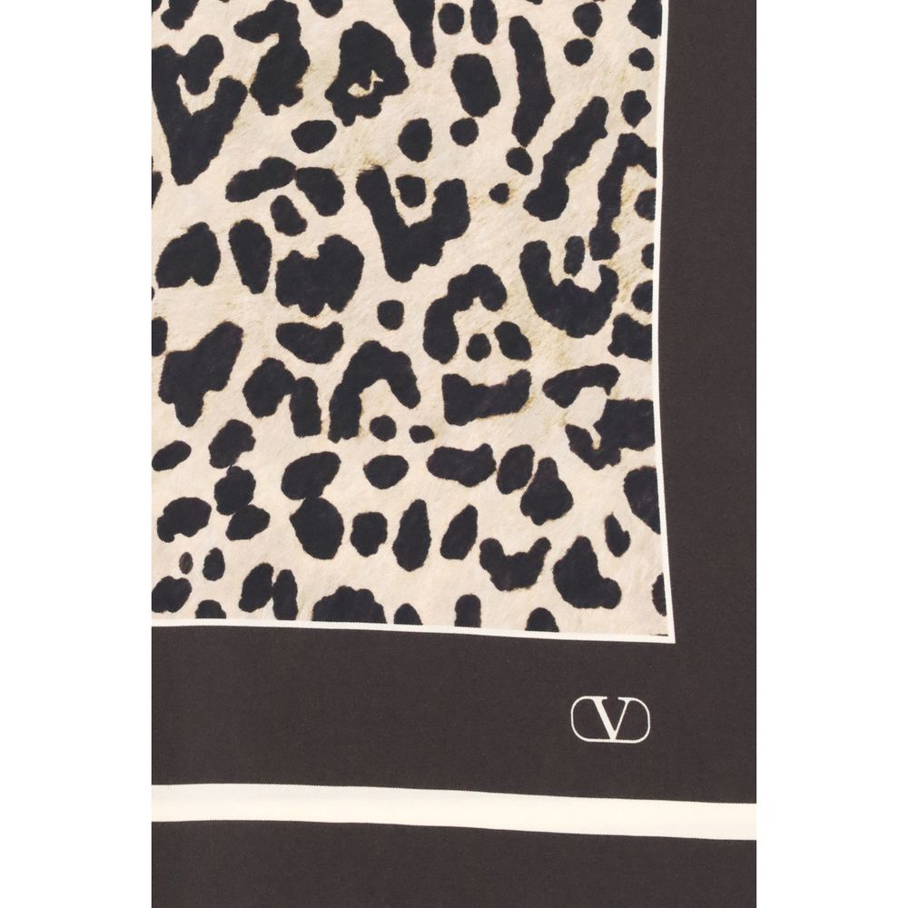 Valentino Garavani Leopard Print Foulard Glam Steals