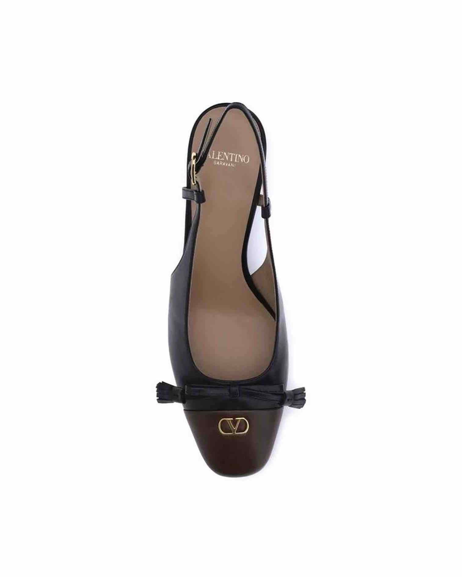 Valentino Garavani Valet Du Roi Pumps Glam Steals