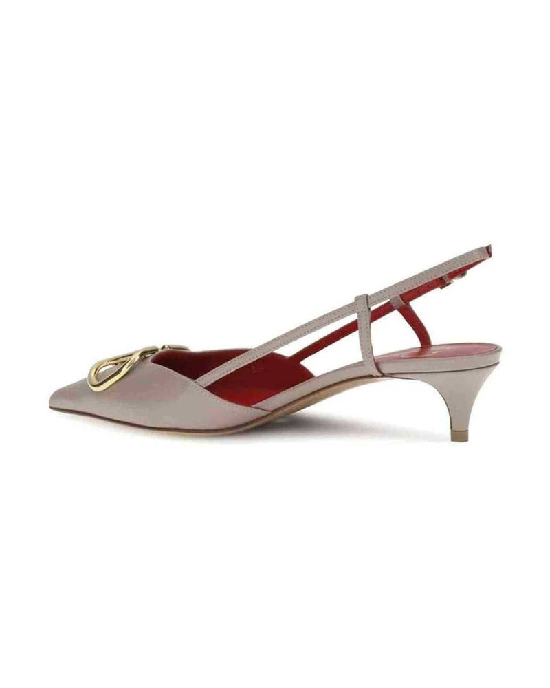 Valentino Garavani Vlogo Pumps Glam Steals