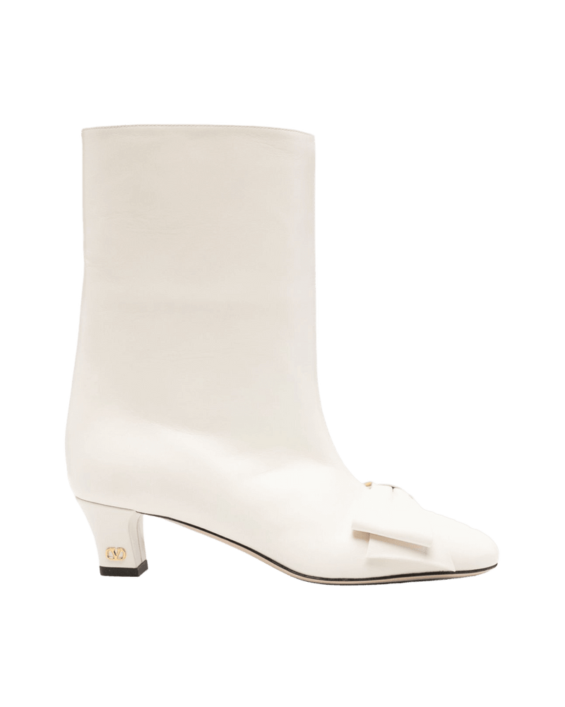 Valentino Garavani Ivory Boots Glam Steals
