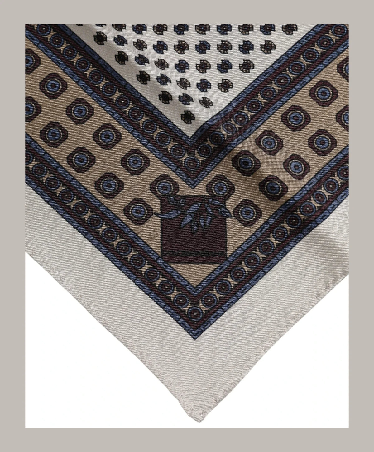 Dolce & Gabbana Pocket Square in multicolor, Silk — view 2