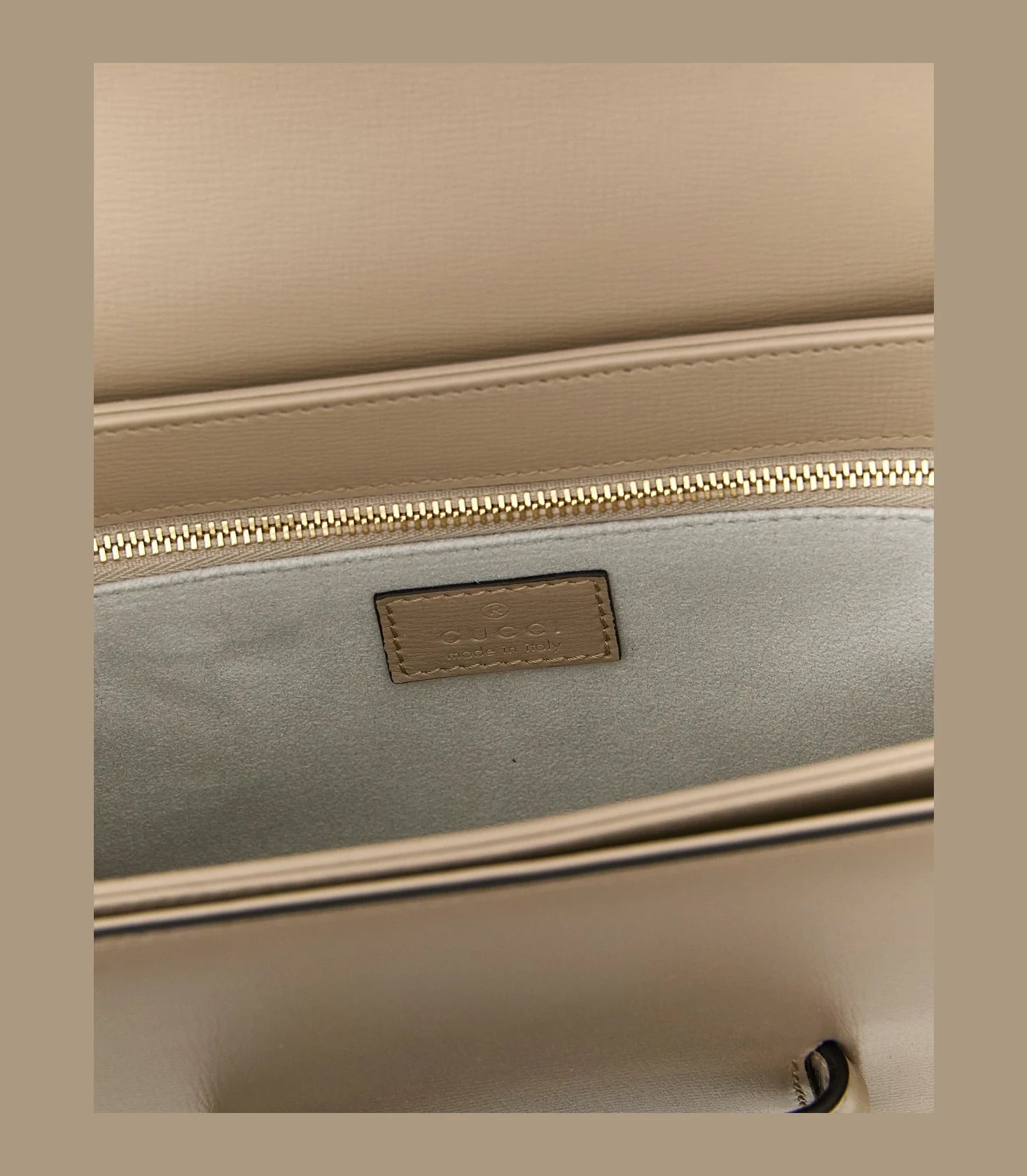 Gucci Shoulder Bag in beige, Calfskin Leather — view 4